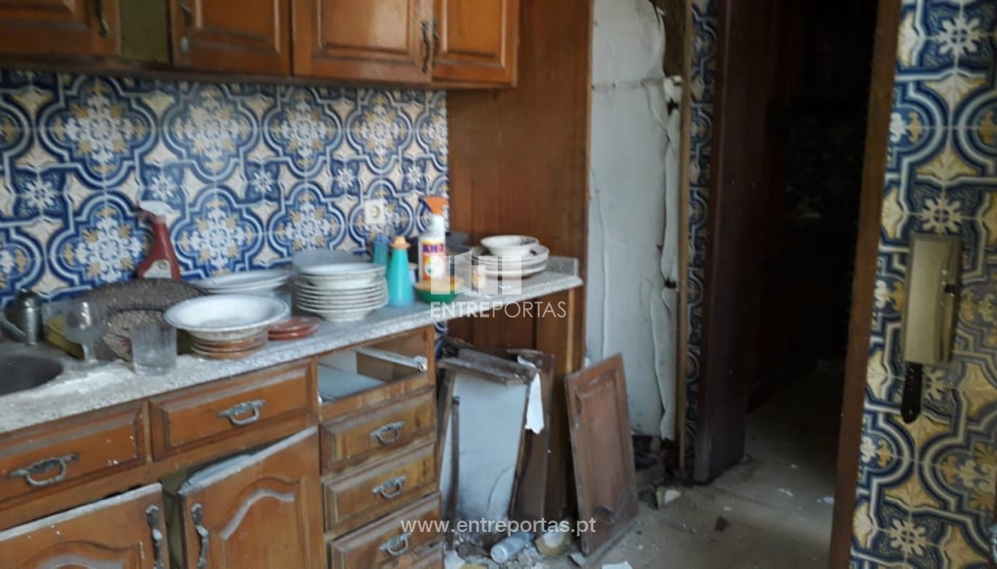 House in Povoa de Varzim - Image 4