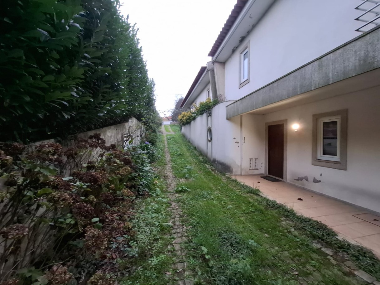 pv10820-7jpeg