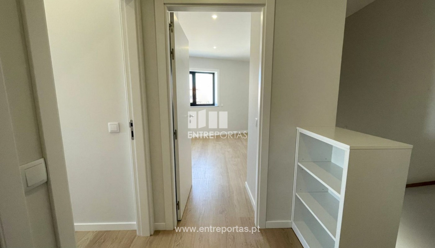 House in Povoa de Varzim - Image 3