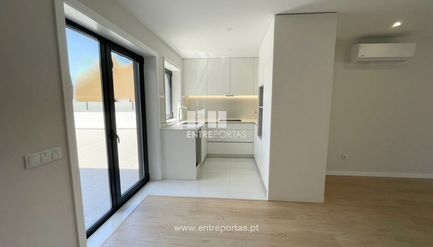 House in Povoa de Varzim - Image 2