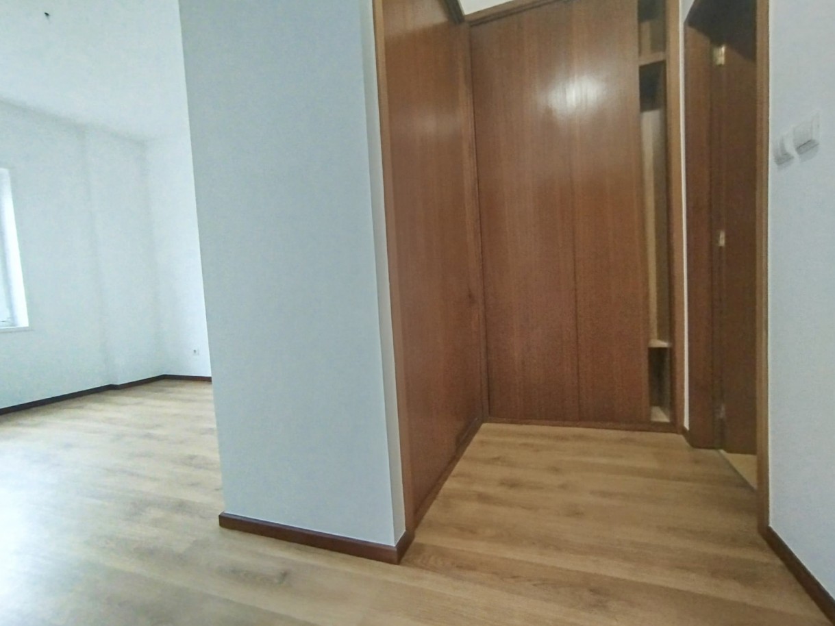 pv10958-14jpg