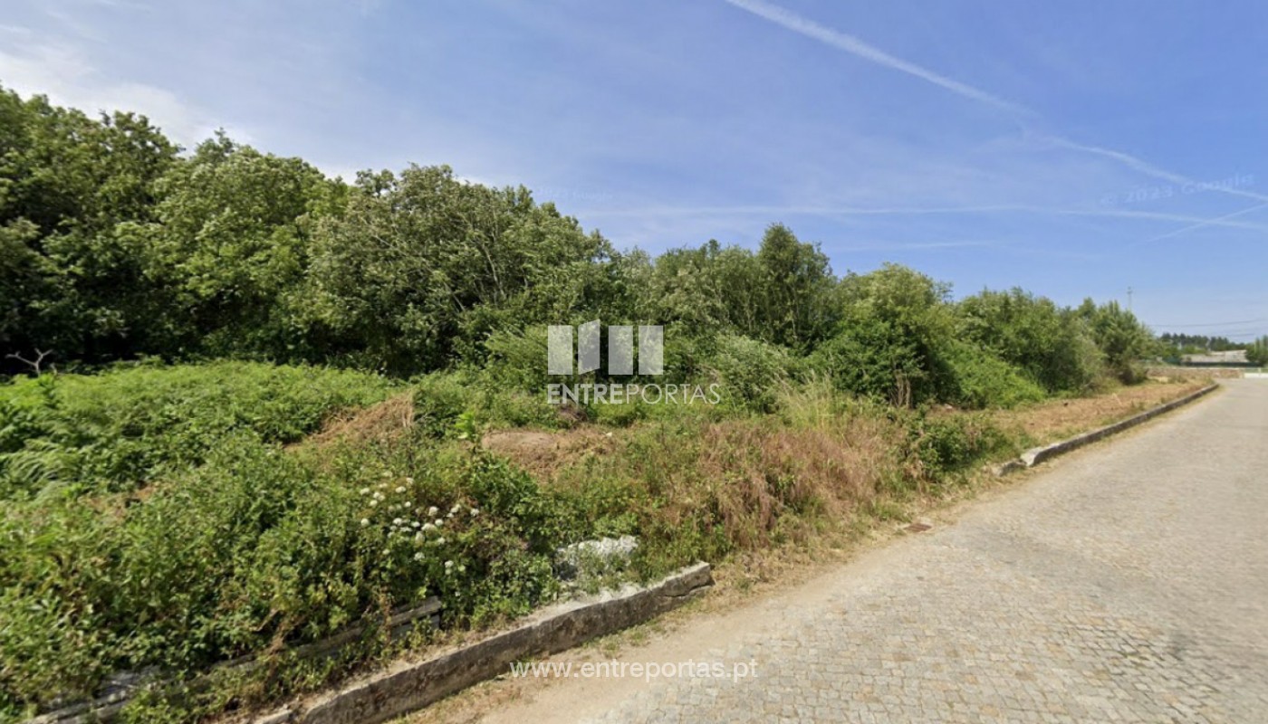 House in Macieira da Maia - Image 5