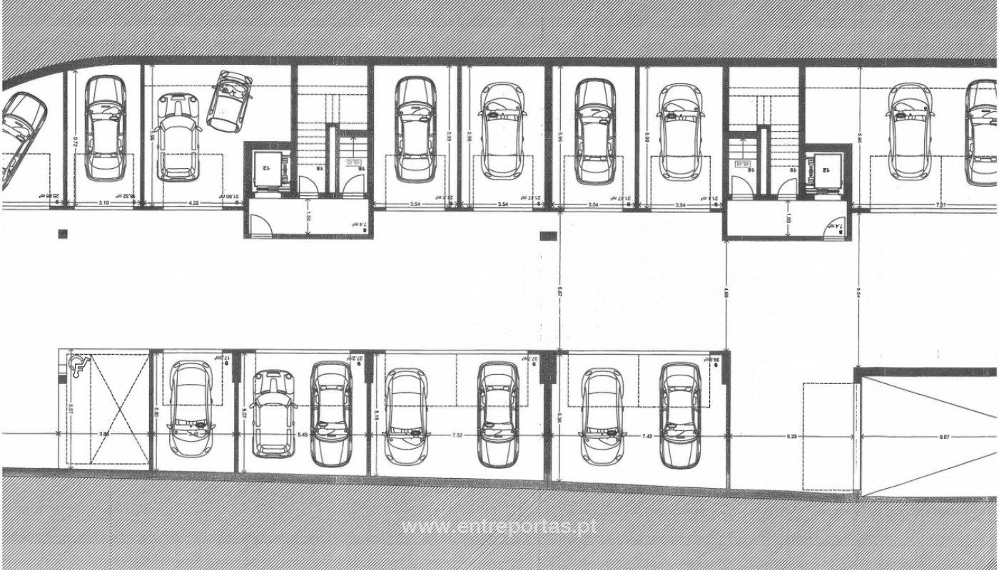 House in Povoa de Varzim - Image 3