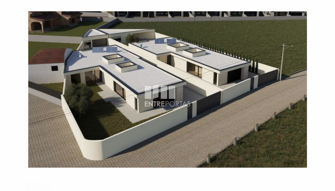 House in Povoa de Varzim - view 1