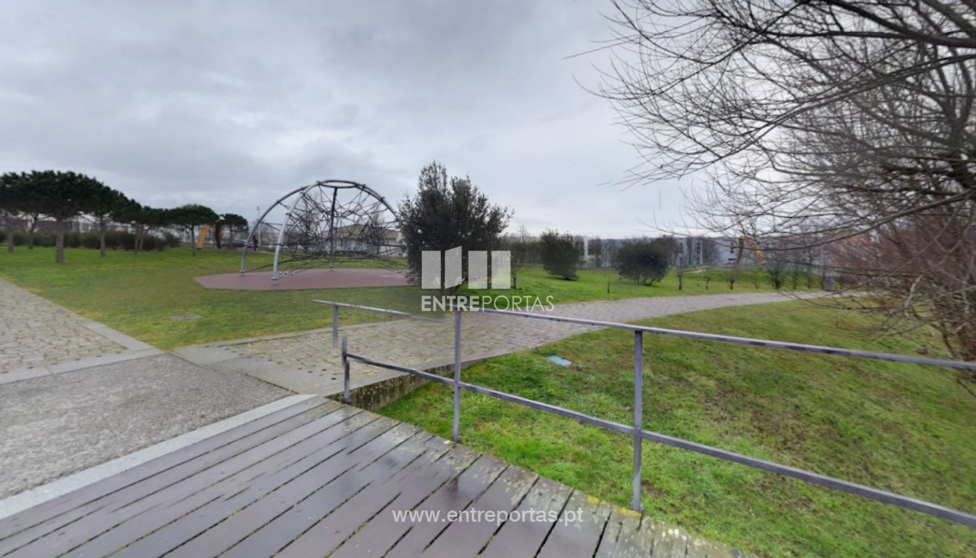 House in Vila do Conde - Image 2