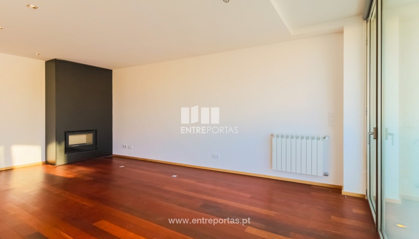 House in Povoa de Varzim - Image 3