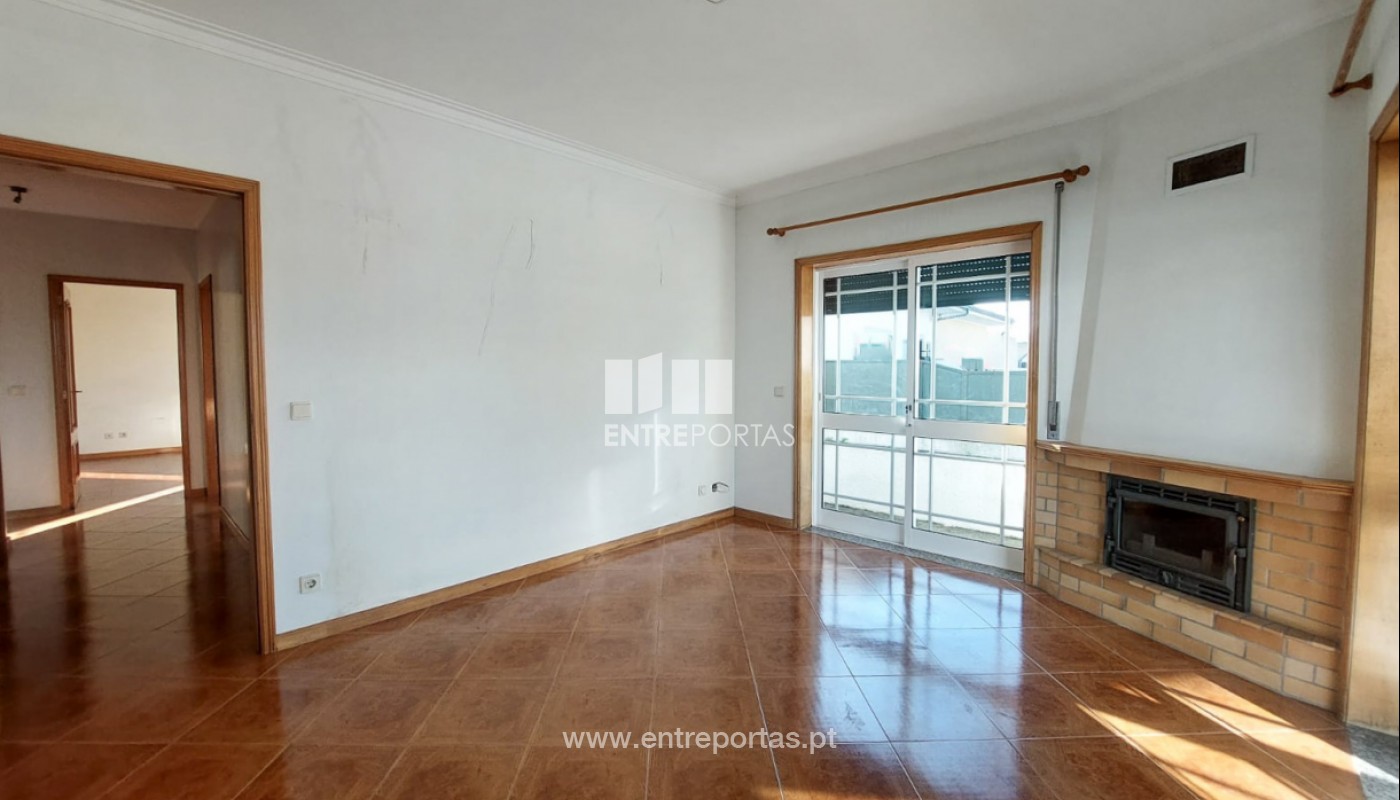 House in Guilhabreu - Image 2