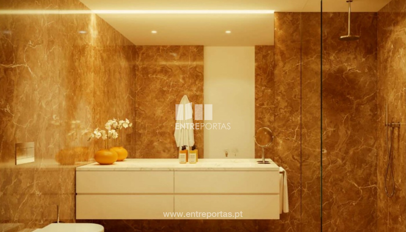 House in Vila do Conde - Image 5