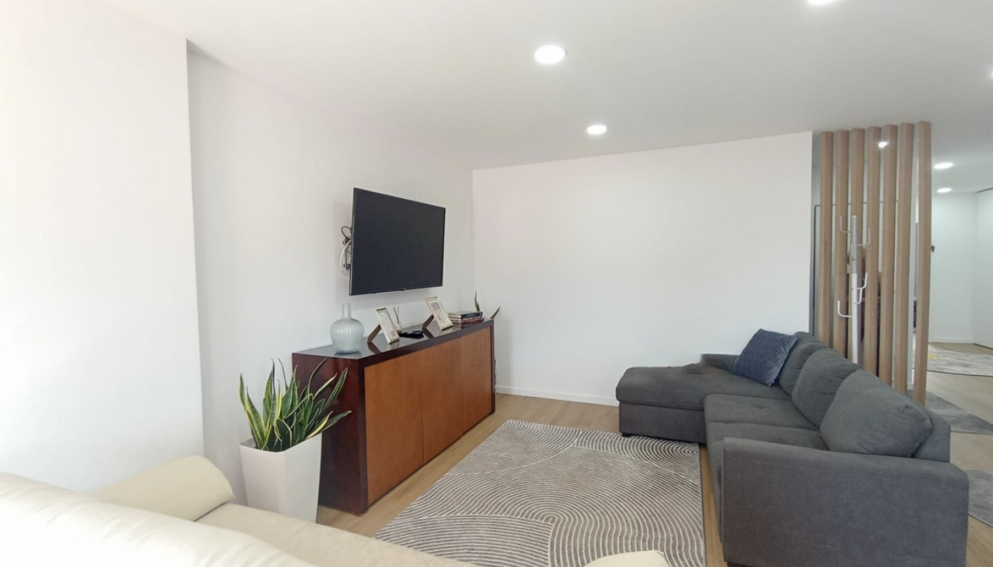 House in Matosinhos - Image 3