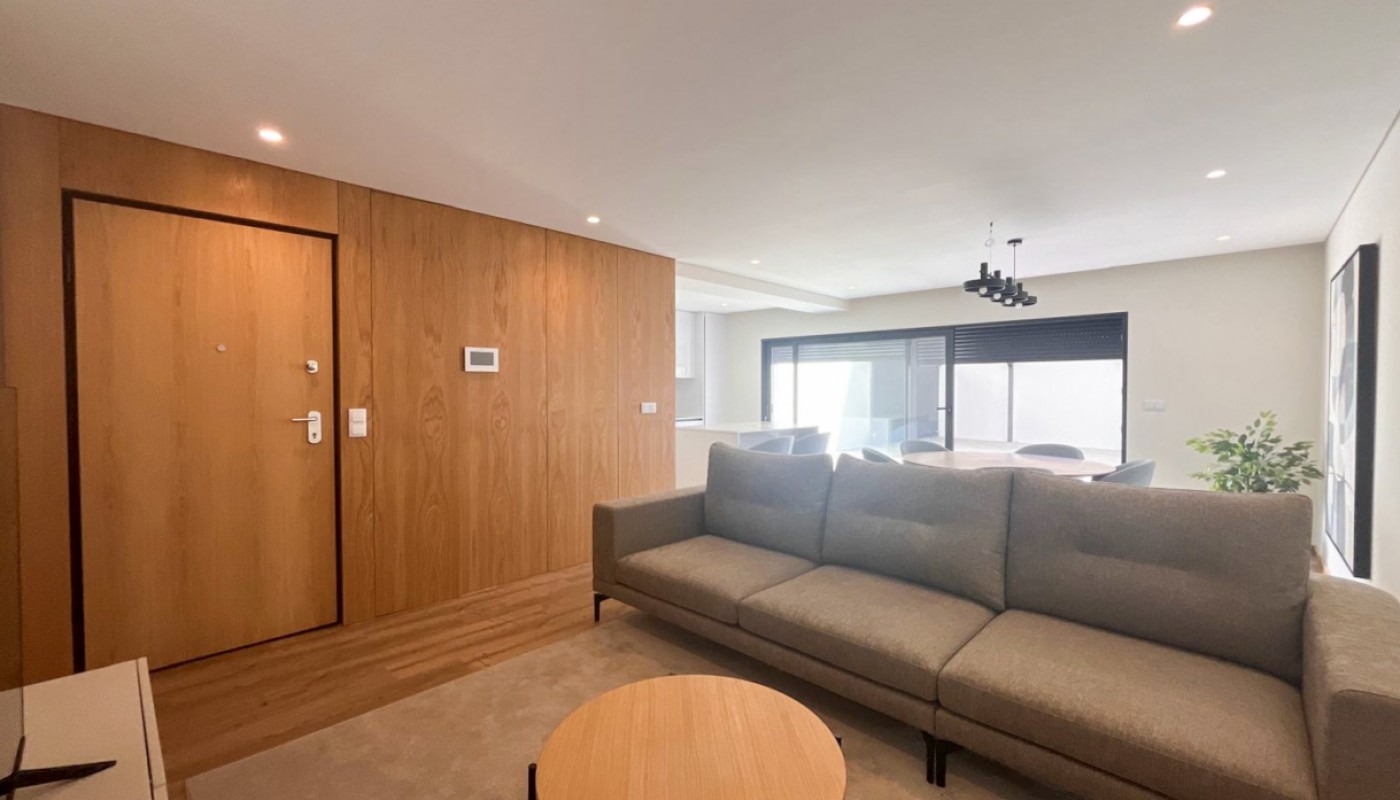 House in Vila do Conde - Image 3