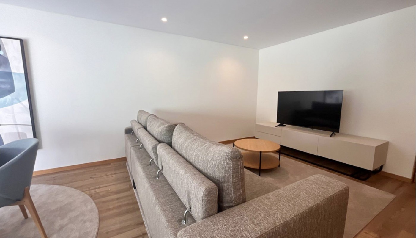 House in Vila do Conde - Image 4